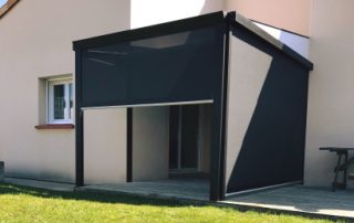 Zoom sur les stores de pergola